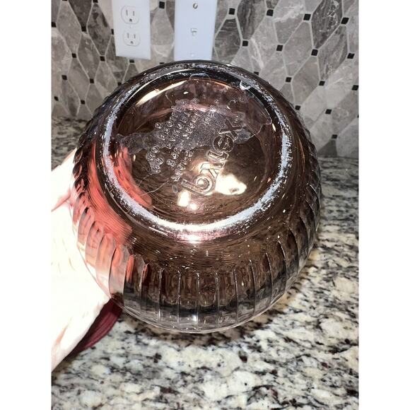 Pyrex 7401-S Cranberry Scultped Ribbed Mixing Bowl and Lid Glass 7401-PC - Picture 9 of 9